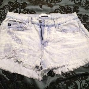 Jean cutoffs 28 size